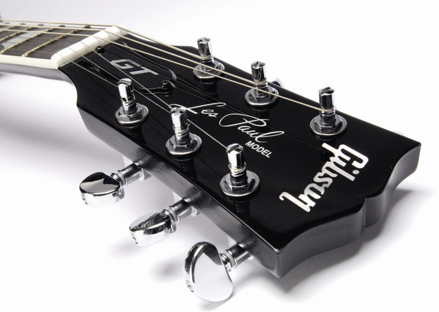blank Locking machine heads come loaded.